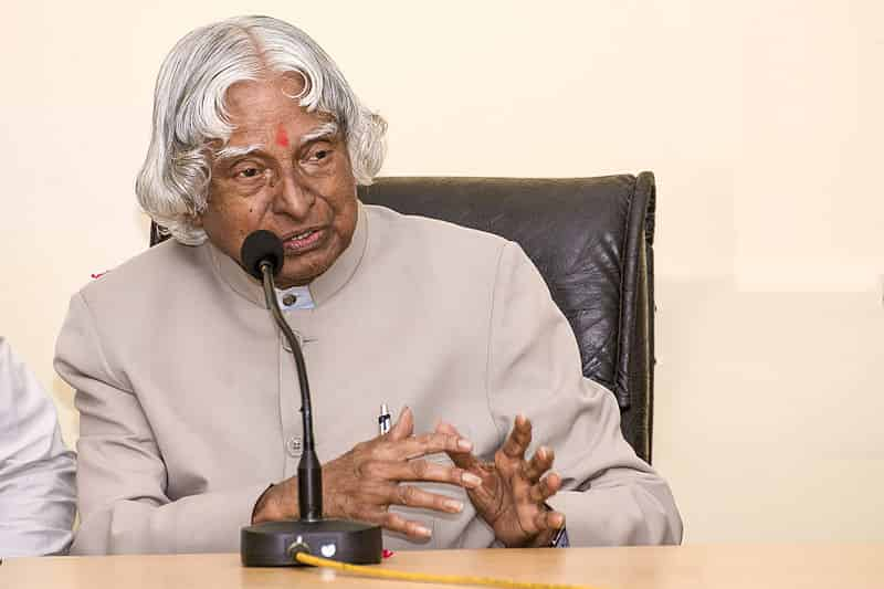 डॉ ए. पी जे अब्दुल कलाम पर निबंध, dr apj abdul kalam biography in hindi, 